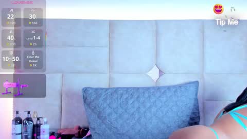 kaarol01 online show from March 2026 07:09:01 PM