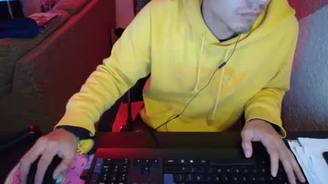 kael_art_d online show from January 2025 11:52:02 PM