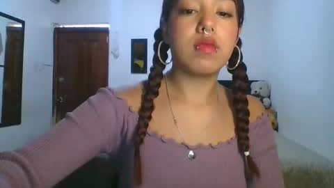 KAHELIINDEPENDENT MODEL online show from December 2025 08:58:01 PM