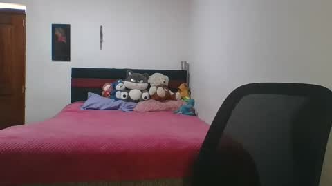 KAHELIINDEPENDENT MODEL online show from February 2026 05:05:02 PM