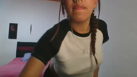 KAHELIINDEPENDENT MODEL online show from February 2026 03:03:01 AM