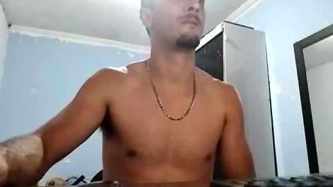 Snapshot of kaiohoffiman chatting on December 2025 10:16:02 PM kaiohoffiman online show from December 2025 10:16:02 PM