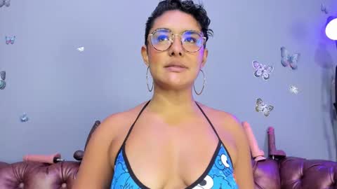 kaira_mosse_ online show from October 2025 01:45:02 PM
