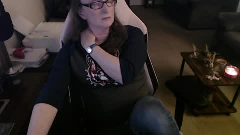 Snapshot of kait331 chatting on May 2026 01:44:01 AM Camprincess331 online show from May 2026 01:44:01 AM
