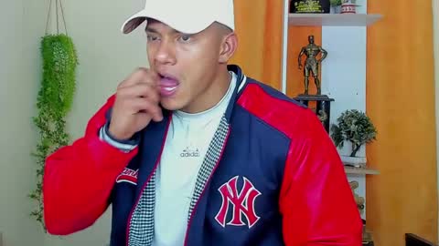 kale thomson online show from December 2024 09:01:01 PM