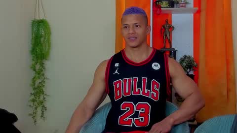 kale thomson online show from February 2025 04:37:01 PM