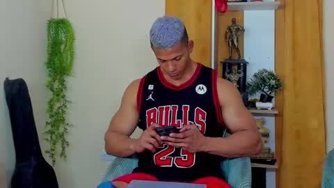 kale thomson online show from March 2025 12:31:01 AM