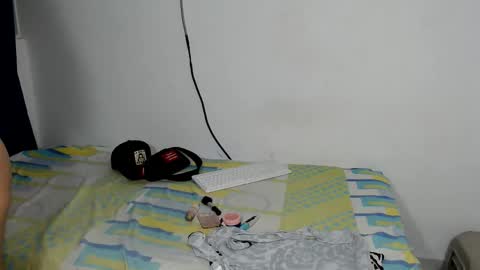 kalifah_ online show from February 2026 12:06:02 PM