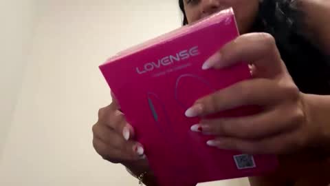 Snapshot of kalifaluver chatting on February 2026 10:12:01 AM kalifaluver online show from February 2026 10:12:01 AM