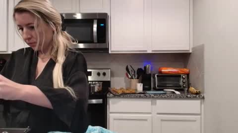 Snapshot of kaliii_jones chatting on November 2025 02:58:01 AM Kaliii jones online show from November 2025 02:58:01 AM