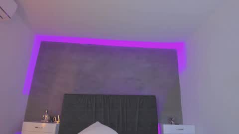 Carolina   online show from February 2025 07:36:01 PM