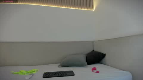 Carolina   online show from March 2026 12:30:02 PM