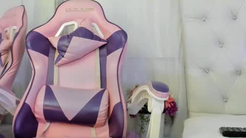    online show from February 2025 12:00:02 PM