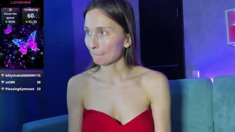 Snapshot of kamila_lee chatting on February 2025 02:33:02 PM Kamila GMT2 Tue 10 AM - 4 PMWed 3-9 AM Thur 3-9 AM Fri 3-9 AM Sat 10 AM - 4 PM. online show from February 2025 02:33:02 PM