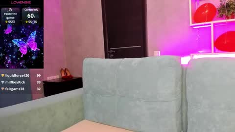 Snapshot of kamila_lee chatting on March 2025 02:34:02 PM Kamila GMT2 Tue 10 AM - 4 PMWed 3-9 AM Thur 3-9 AM Fri 3-9 AM Sat 10 AM - 4 PM. online show from March 2025 02:34:02 PM