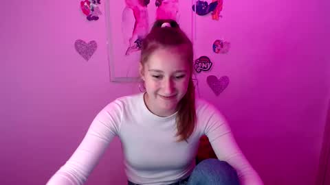 Snapshot of kamilla_love_ chatting on September 2025 01:15:02 PM kamilla_love_ online show from September 2025 01:15:02 PM