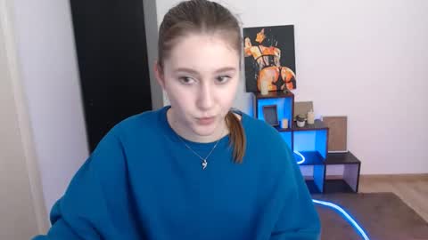 kamilla_love_ online show from February 2026 01:29:02 PM