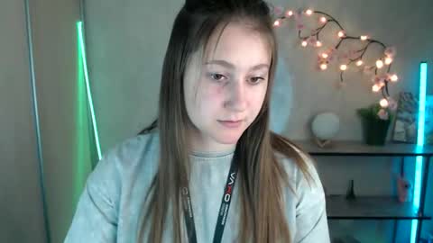 kamilla_love_ online show from May 2026 12:53:02 PM
