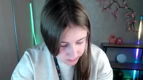 kamilla_love_ online show from May 2026 12:32:02 PM