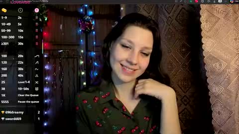 Snapshot of kamisalling chatting on January 2026 11:40:02 PM Mari Simmons online show from January 2026 11:40:02 PM