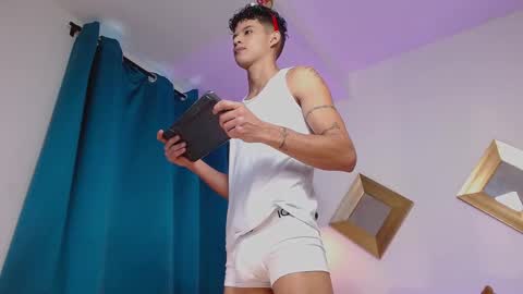 Snapshot of kamisuarezz chatting on December 2025 06:27:02 PM Kami online show from December 2025 06:27:02 PM