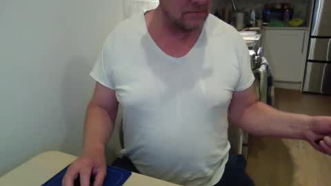 Snapshot of kanadians chatting on May 2026 12:52:02 AM Cam with Me Vixens DM me online show from May 2026 12:52:02 AM