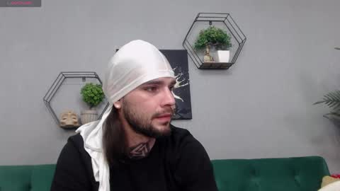Snapshot of kanehunter chatting on April 2026 04:13:01 PM Kane online show from April 2026 04:13:01 PM