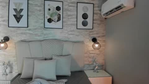 Kanna  online show from December 2025 11:49:02 AM