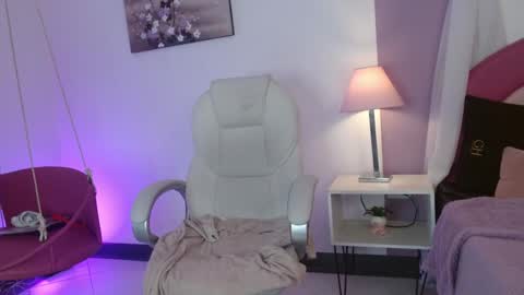 kaoryy_1 online show from May 2026 11:18:01 AM