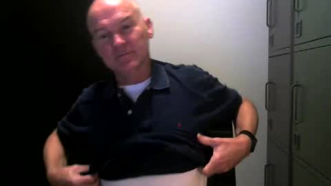 Robbie online show from October 2025 04:54:01 AM