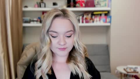 Snapshot of kara_smith_ chatting on June 2026 12:14:01 AM Kara. Off from 15th till 24th of December online show from June 2026 12:14:01 AM