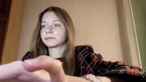 Snapshot of karaescorcia chatting on December 2025 08:24:02 PM Ria online show from December 2025 08:24:02 PM