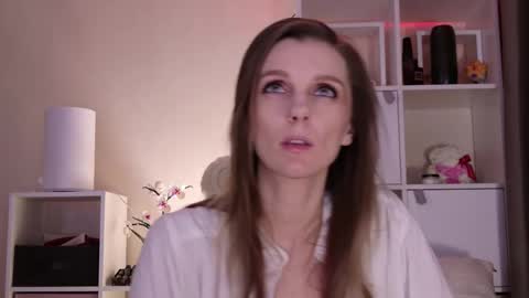 Julia online show from March 2026 08:56:02 PM