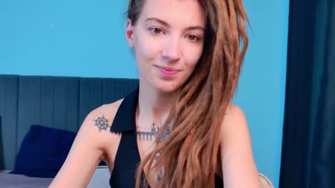 Kara online show from October 2025 07:37:01 PM