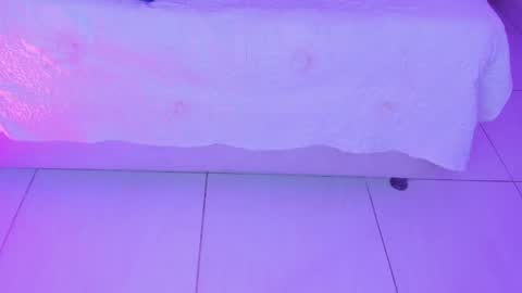 Karely online show from April 2026 12:28:01 PM