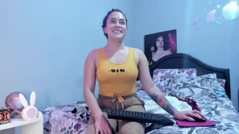 Karen online show from January 2025 08:59:01 PM