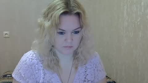 karennelsonx online show from February 2025 12:00:02 PM