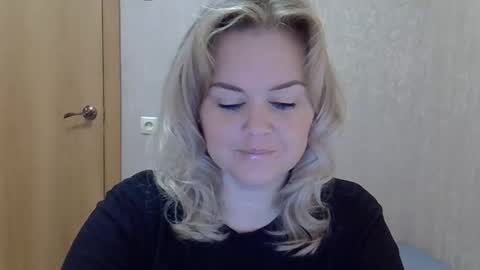 karennelsonx online show from September 2025 11:15:01 AM