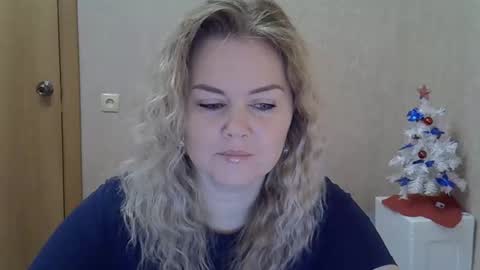 karennelsonx online show from December 2025 08:55:02 AM