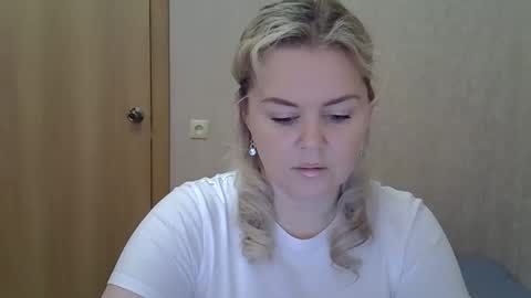 karennelsonx online show from March 2026 10:32:01 AM