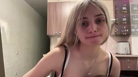 Snapshot of karensimilton chatting on July 2026 04:13:01 PM May online show from July 2026 04:13:01 PM