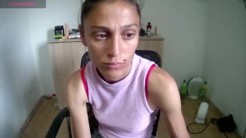 karenwinston18 online show from May 2026 02:00:01 PM