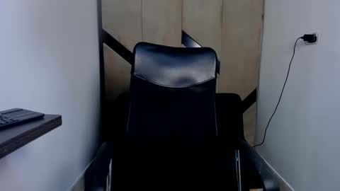 Snapshot of karina_aurora chatting on February 2025 05:58:01 AM karina_aurora online show from February 2025 05:58:01 AM