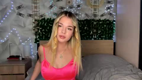 Snapshot of karina_vibe chatting on April 2026 11:26:02 AM Karina online show from April 2026 11:26:02 AM
