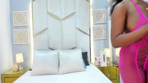 karinaacox online show from March 2026 12:43:01 PM