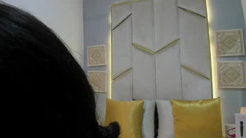 karinaacox online show from May 2026 12:45:02 PM