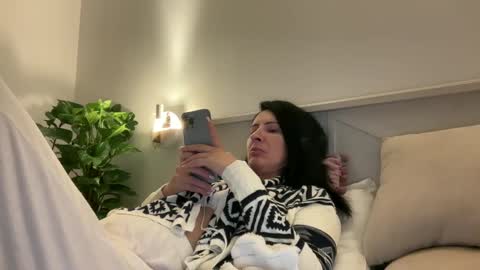 Karina online show from December 2024 11:05:01 PM