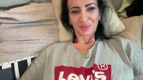 Karina online show from December 2024 02:14:02 PM