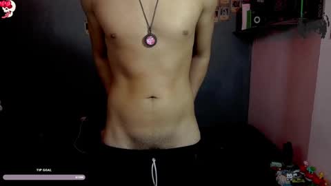 Snapshot of kariozzz chatting on December 2024 02:08:02 AM call me kai 3 online show from December 2024 02:08:02 AM