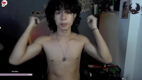 Snapshot of kariozzz chatting on January 2025 02:06:02 AM call me kai 3 online show from January 2025 02:06:02 AM